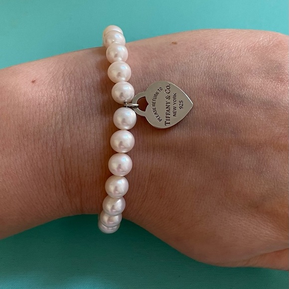 ❌SOLD❌Tiffany RTT pearl bracelet - Picture 2 of 6